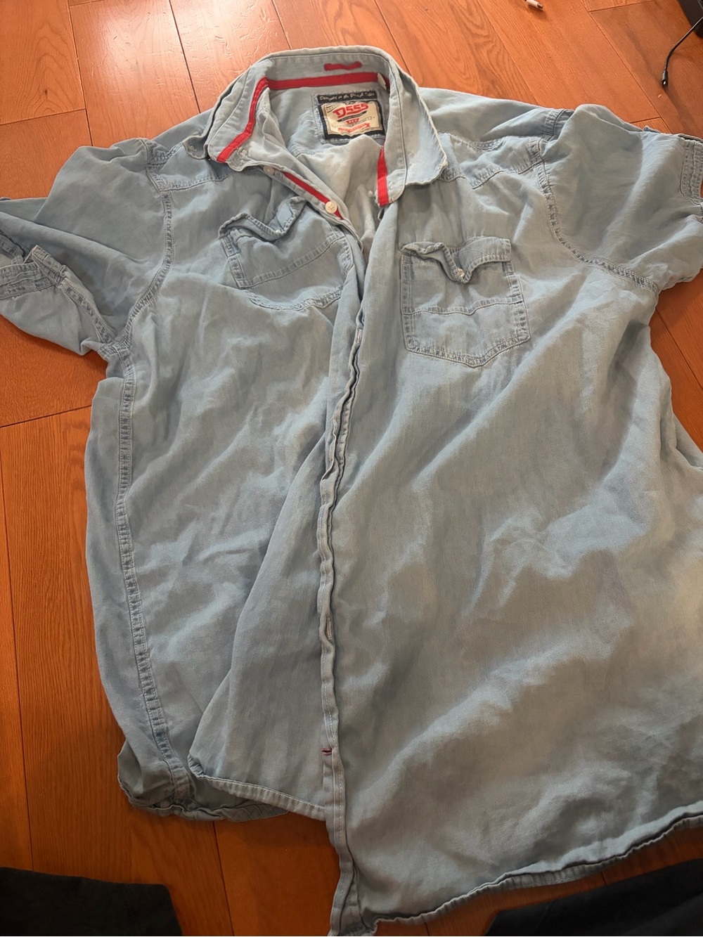 Light Blue Men's Short Sleeve Button-Up Shirt